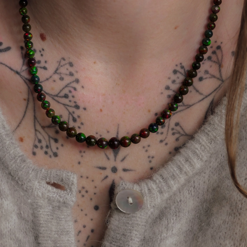 collana in Opale Nero